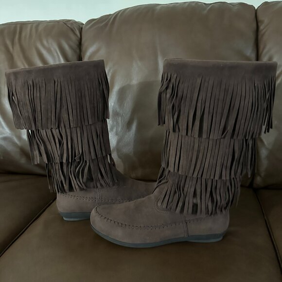 Comfortview Faux Suede Fringe Pull-On Moccasin Boots, Brown, 11WW - Picture 9 of 14